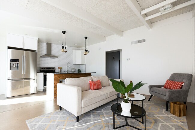 Foto del edificio - 3318 N 18th Ave