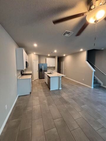 Foto del edificio - 3521 Joshua Tree St