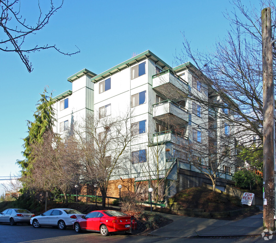 Primary Photo - 3805 Fremont Ave N