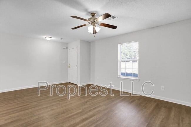 Building Photo - 866 Barrington Woods Cove