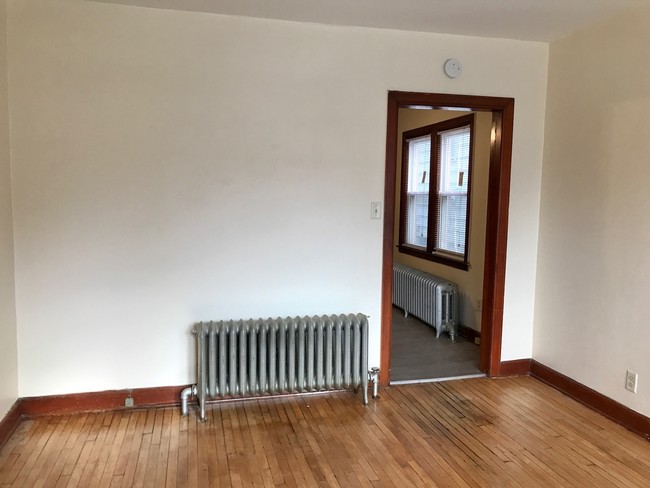 Foto del edificio - 3756 E Underwood Ave
