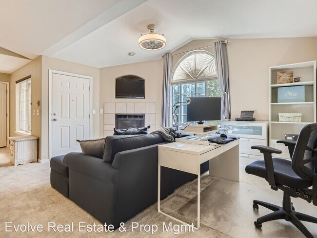Building Photo - 1 br, 1 bath House - 8643 E Dry Creek Rd. ...