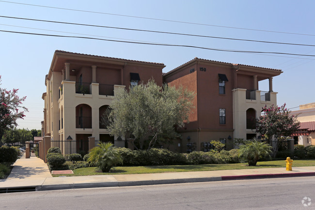 Building Photo - Heritage Park at Arcadia