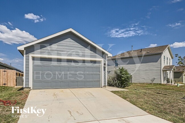 Building Photo - 13835 Llama Pl