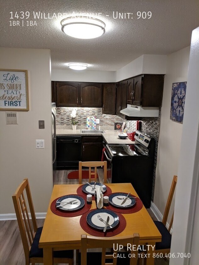 Foto principal - 1439 Willard Ave