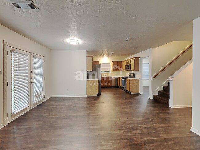 Building Photo - 12311 Claresholm Dr