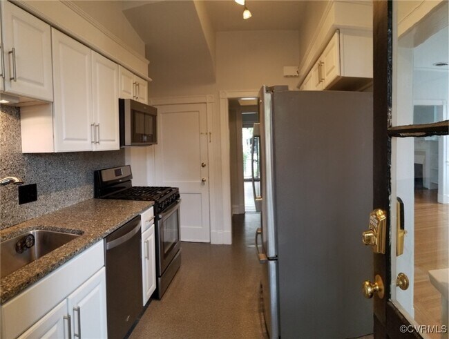 Foto del edificio - 527 N Sheppard St