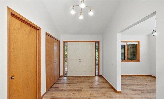 Foto del edificio - 28118 Forestbrook Dr