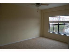 Building Photo - UT PRE-LEASE: 3 BR / 2 BA West Campus Top ...