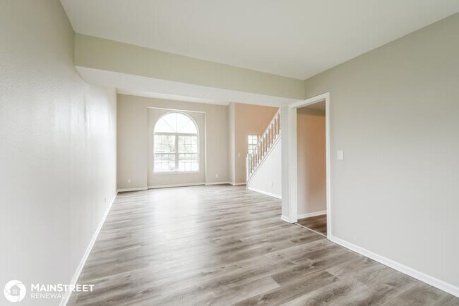 Building Photo - 6258 Whitaker Farms Dr