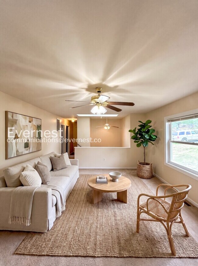Building Photo - 11406 Wentworth Ct