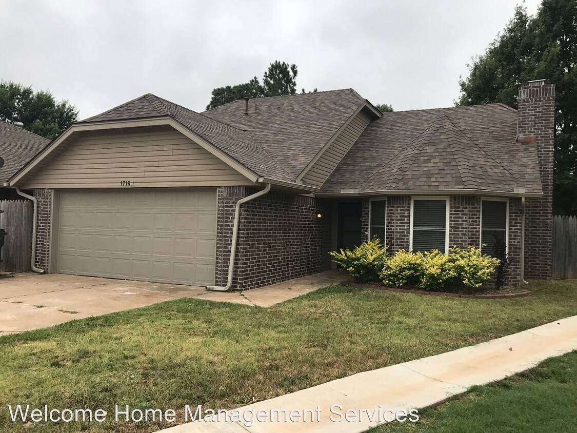 Primary Photo - 1716 Wilderness Dr