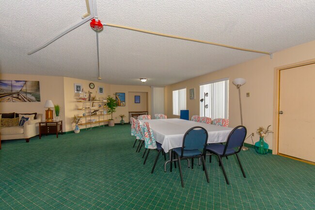 Foto del edificio - 28121 Highridge Rd