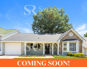 Building Photo - 206 Oak Cir N