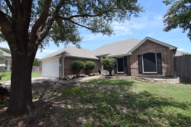 Foto del edificio - 5711 Ellington Ct