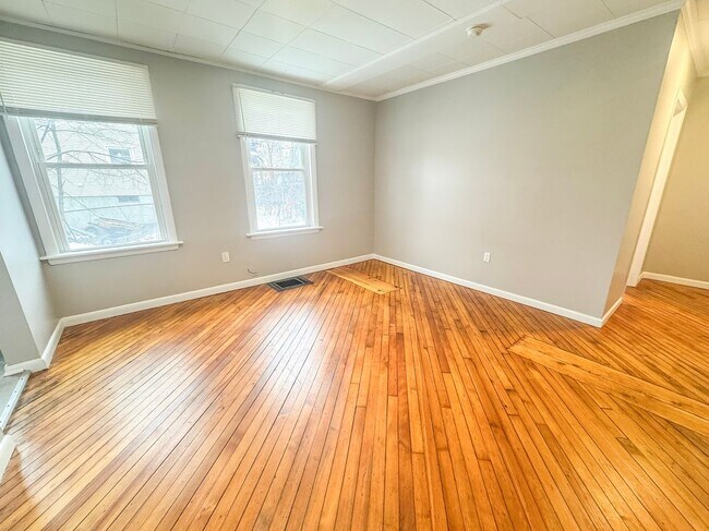 Foto del edificio - 224 Millville Ave