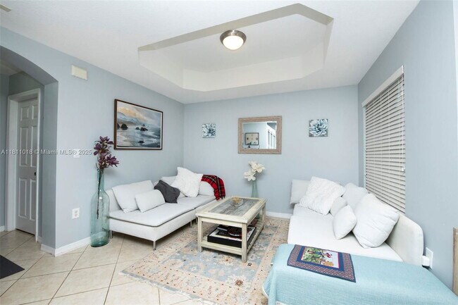 Building Photo - 814 SW 143rd Ct
