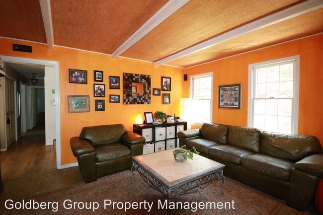 Building Photo - 5 br, 3 bath House - 1420 Billman Lane