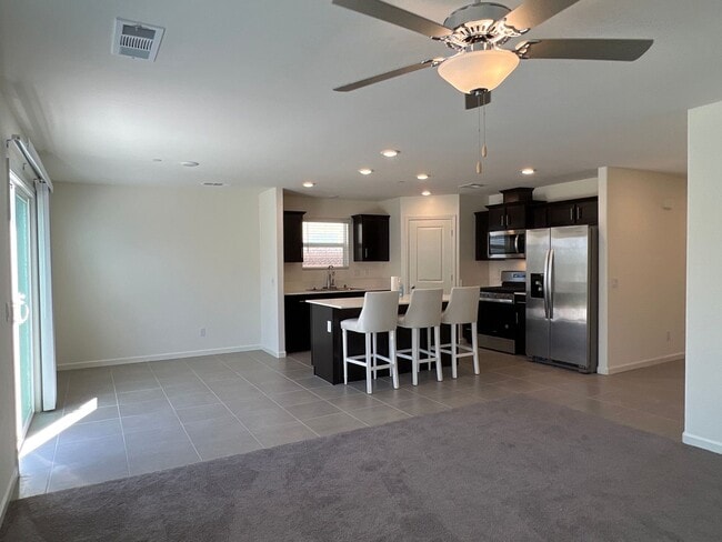 Building Photo - Inviting Home with Modern Upgrades and Ide...