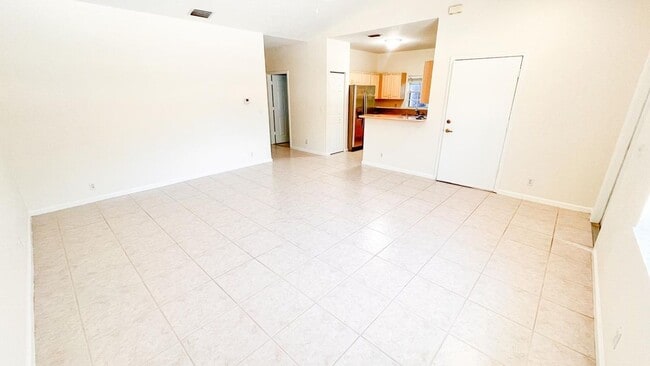 Building Photo - 1434 Hawthorne Pl