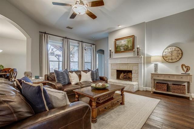 Foto del edificio - 1695 Lake Brook Cir