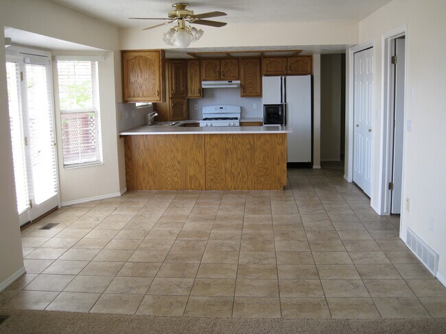 Kitchen - 3257 N 2175 E