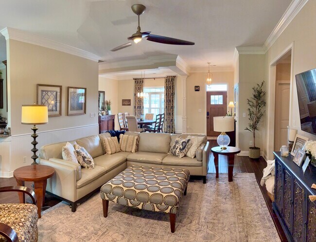 Foto del edificio - 136 Rocky Creek Rd