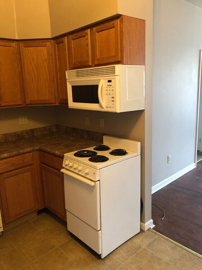 Foto del edificio - Ample Square LLC - 721 North St.