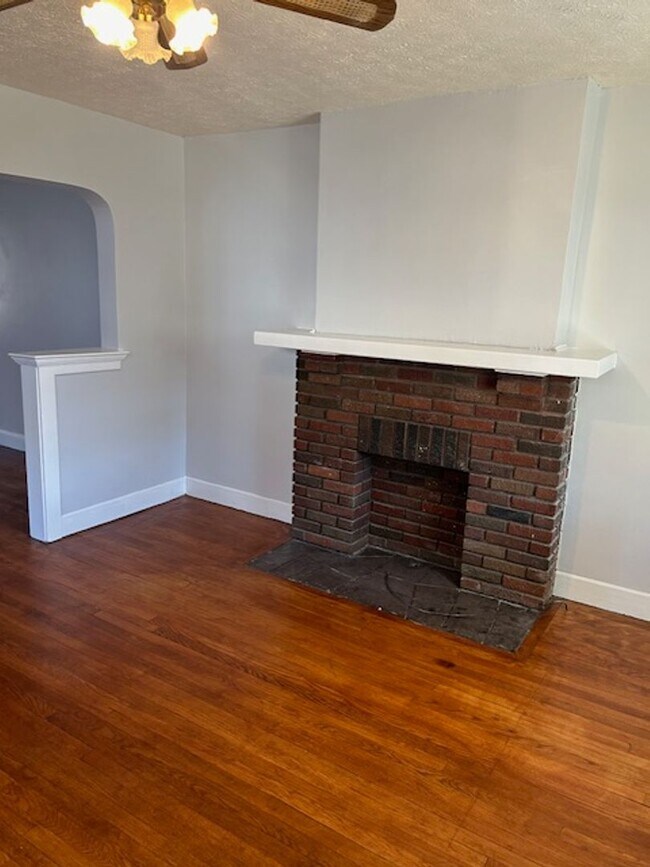 Foto del edificio - 1682-1684 HEARTHSTONE