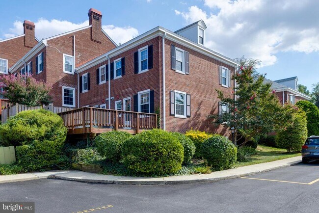 Foto del edificio - 3234 S Stafford St