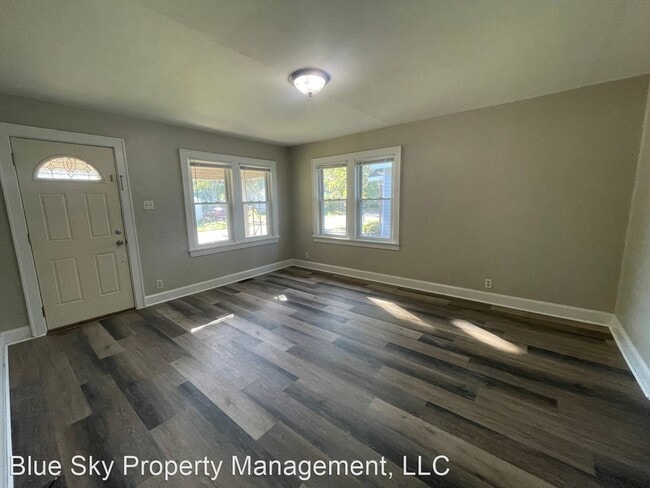 Building Photo - 3 br, 1 bath House - 3203 South Hackley St...