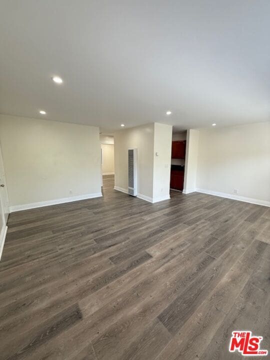 Foto del edificio - 1717 S Burlington Ave