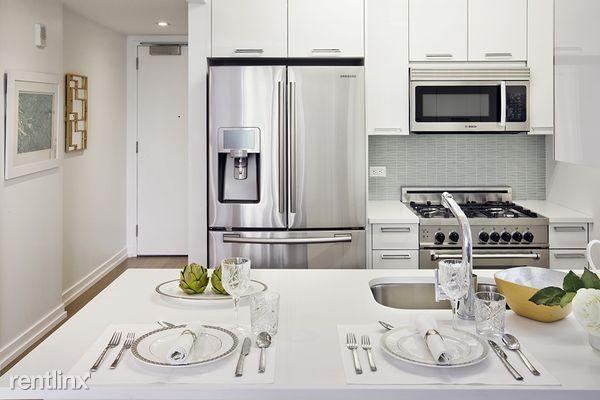 Building Photo - 106 W 73rd St