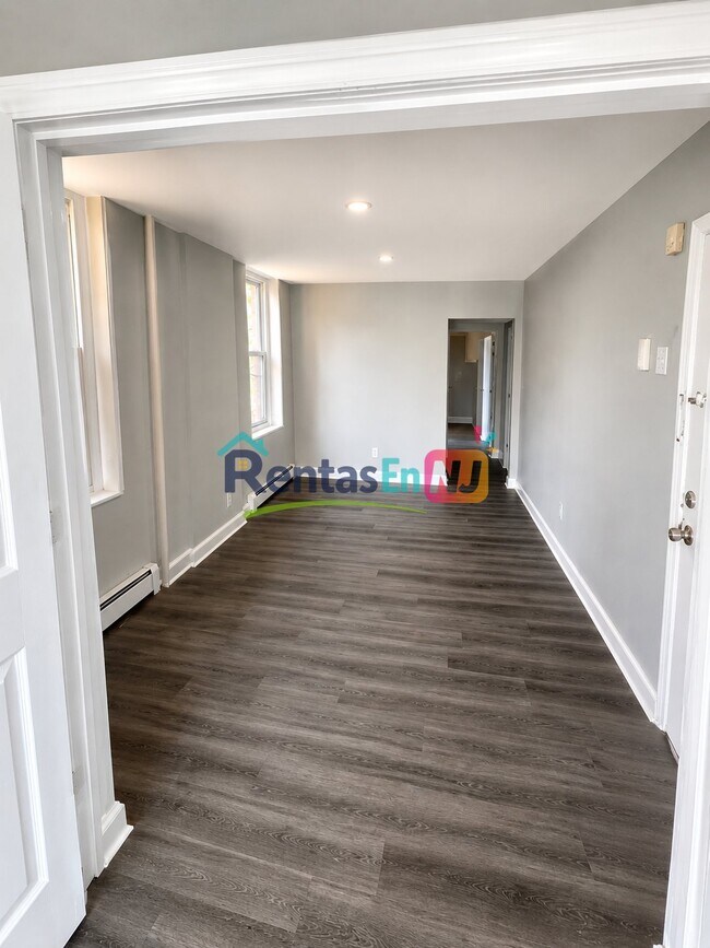 Foto del edificio - 367 Morris Ave