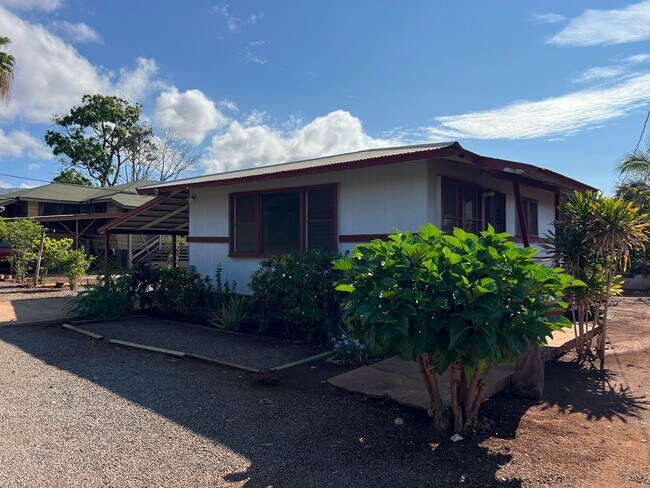 Foto del edificio - Charming 3-Bedroom Home with Bonus Room – ...