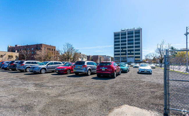 Building Photo - Embark