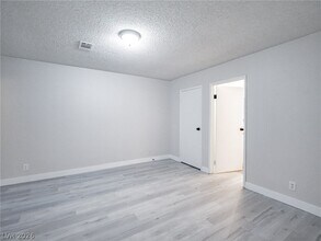 Building Photo - 817 Mantis Way