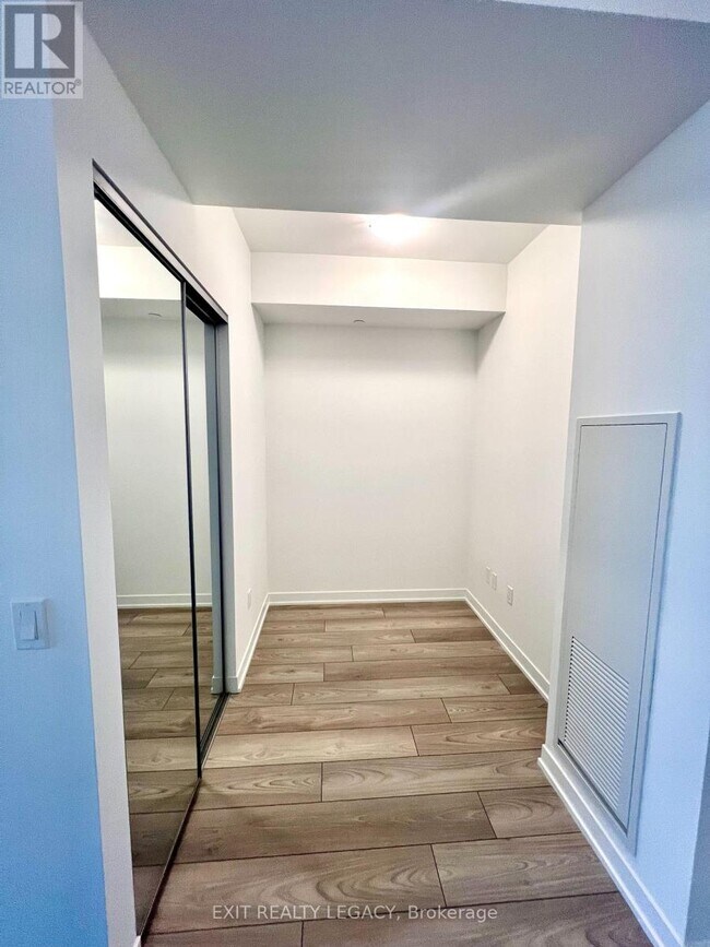 Photo du bâtiment - 474 Caldari Rd