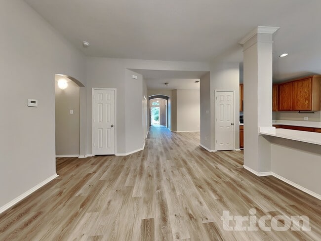 Foto del edificio - 707 Fireberry Dr