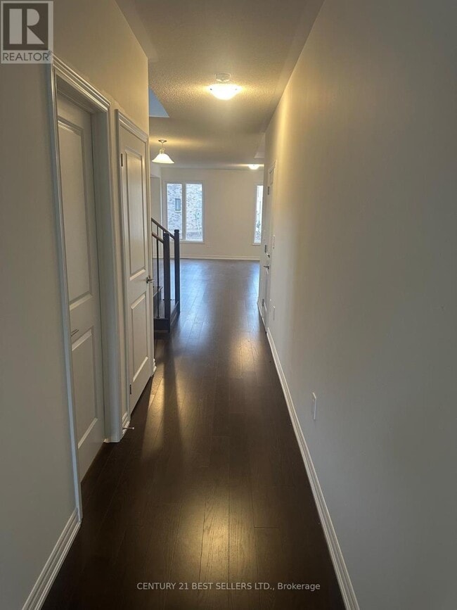 Photo du bâtiment - 1474 Savoline Blvd