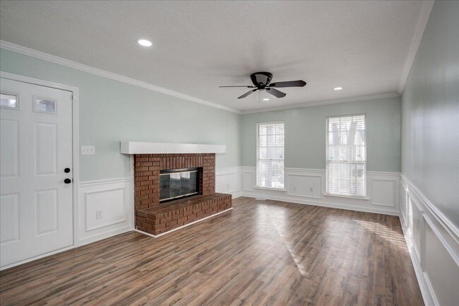 Building Photo - 511 Arlington Ct