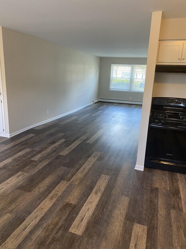 3030 W Iona Terrace, Milwaukee, WI 53221 House for Rent in Milwaukee