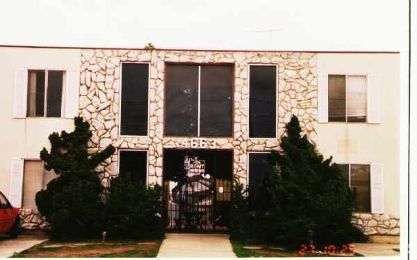 Building Photo - 4663 Kansas St