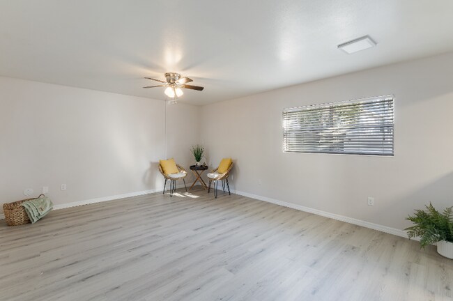 Foto del edificio - 121 Danube Ave