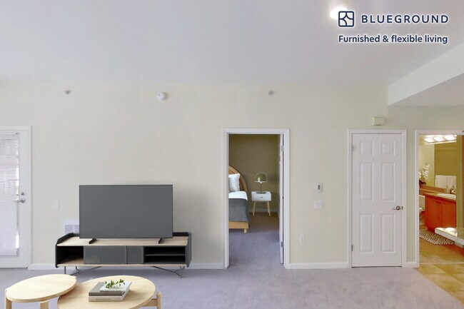 Foto del edificio - 1099 Admiral Ct