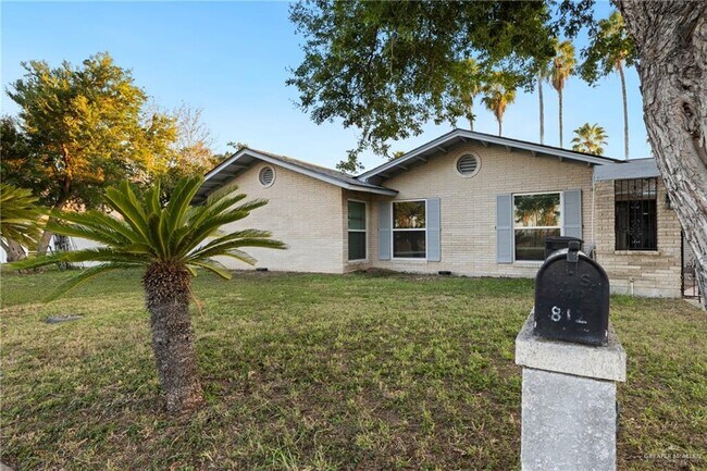 Building Photo - 812 Voltz Ln