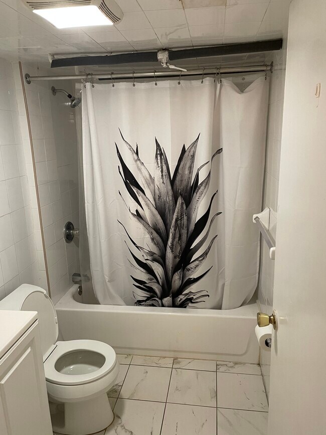 Foto del edificio - 3985 Saxon Ave