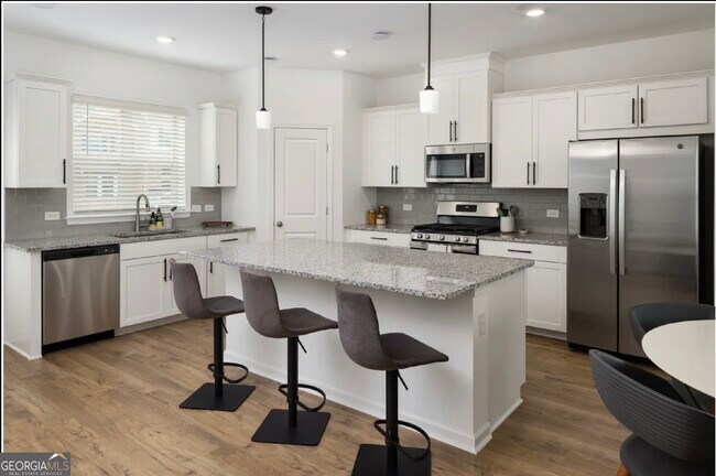 Building Photo - 616 Wynard Place