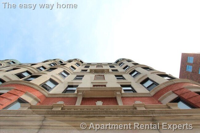 Foto del edificio - 881 Massachusetts Ave