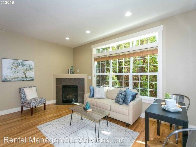 Foto del edificio - 3 br, 2.5 bath House - 2154 NE Multnomah St.